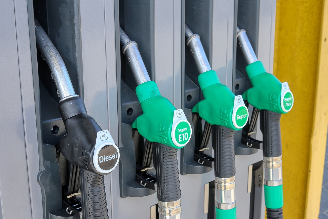 découvrez notre article sur les combustibles fossiles : leur origine, leur impact environnemental et les alternatives durables pour un avenir plus vert. informez-vous sur les enjeux énergétiques actuels et les solutions pour réduire notre dépendance aux énergies fossiles.