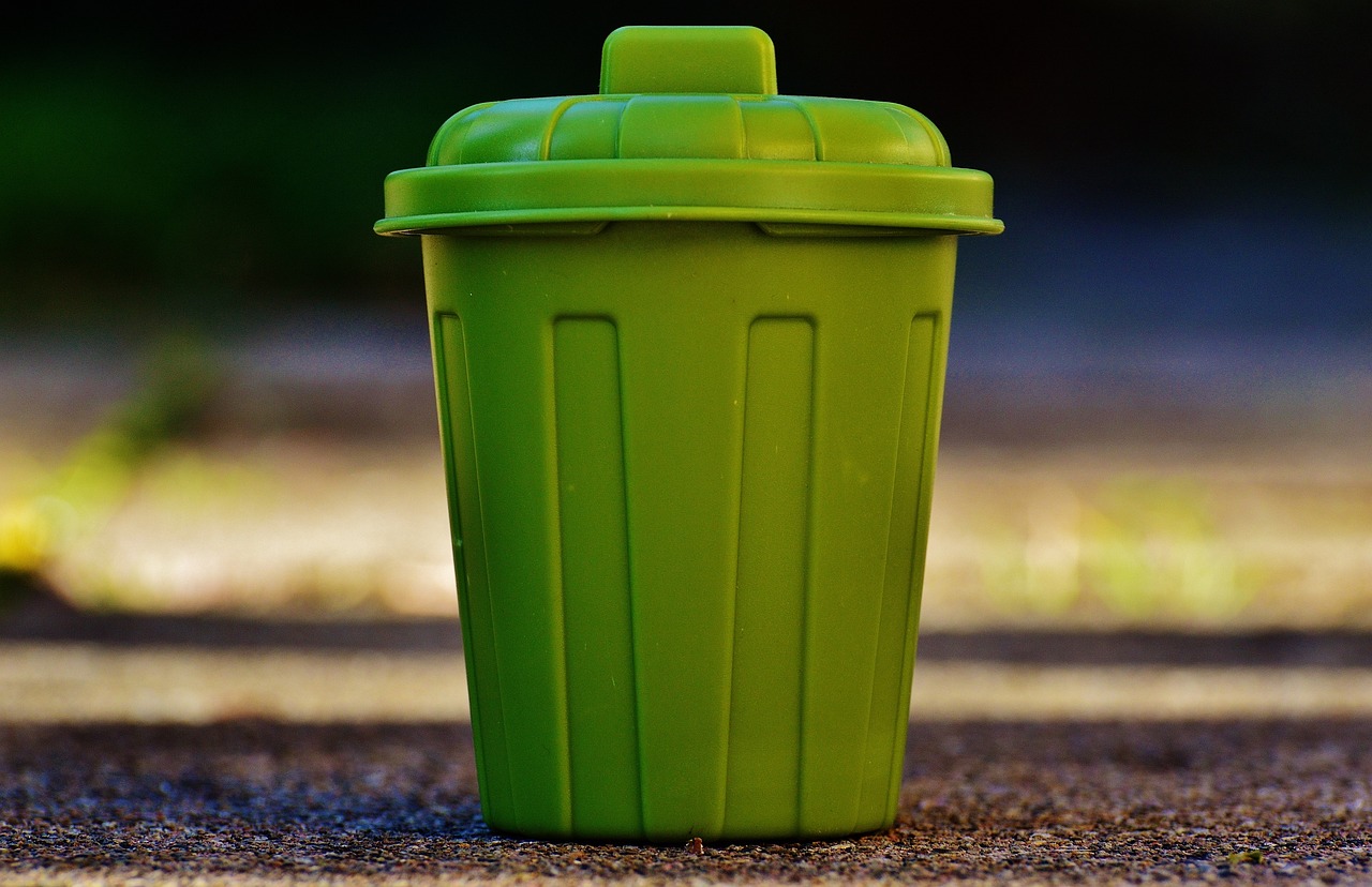 découvrez des stratégies efficaces de réduction des déchets pour adopter un mode de vie plus durable. apprenez à minimiser votre impact environnemental tout en économisant de l'argent et en préservant les ressources naturelles.