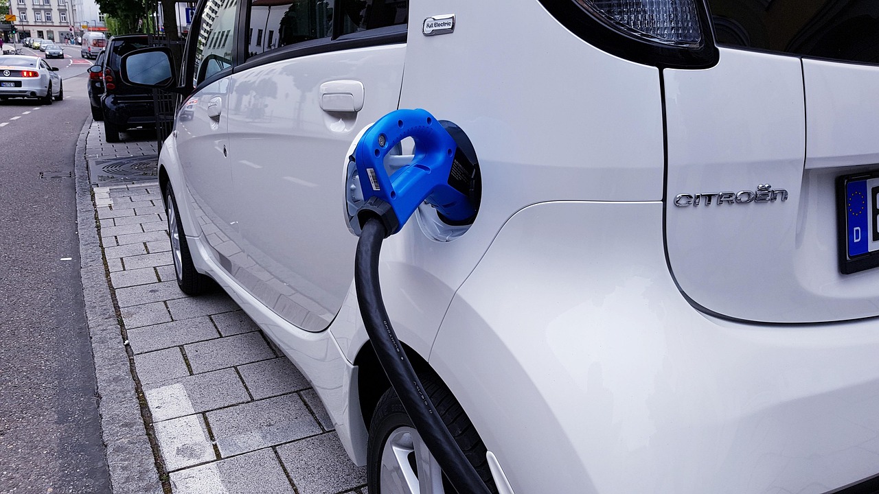 Voiture électrique : tout ce qu’il faut savoir avant de franchir le pas